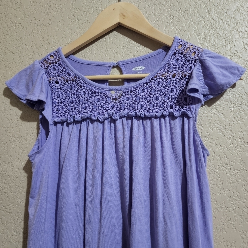 Old Navy flowy loose fit lilac purple top with lace detail Size L (10-12) - Picture 2 of 9